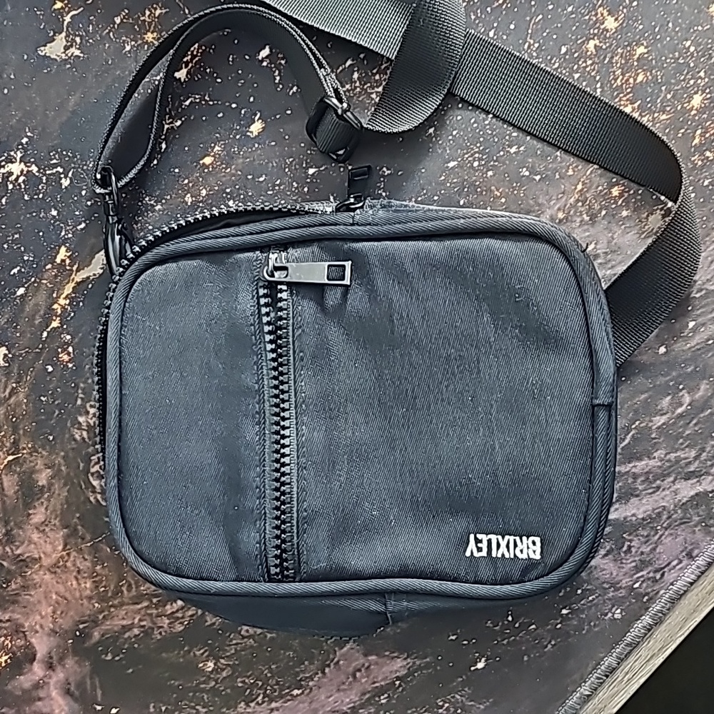 Original brixley crossbody bag black